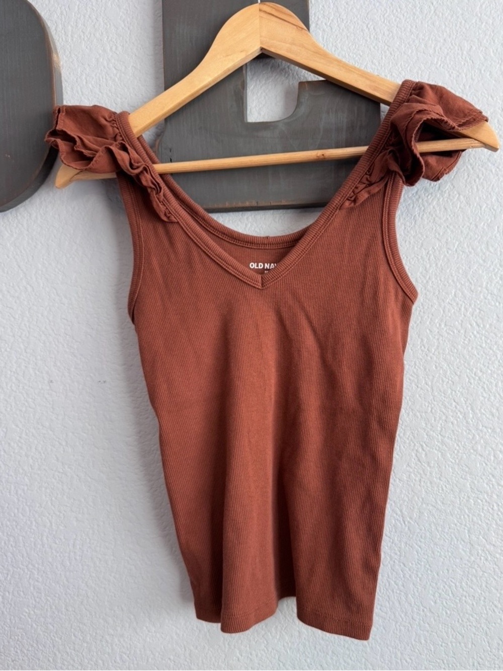 Ruffle sleeve ribbed tank top xs old navy